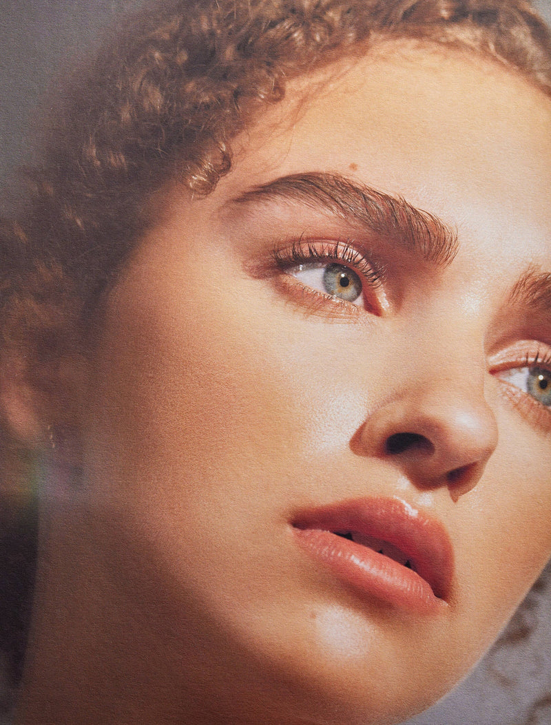 Esittelyssä RevitaBrow® Advanced: Allure-lehden 
